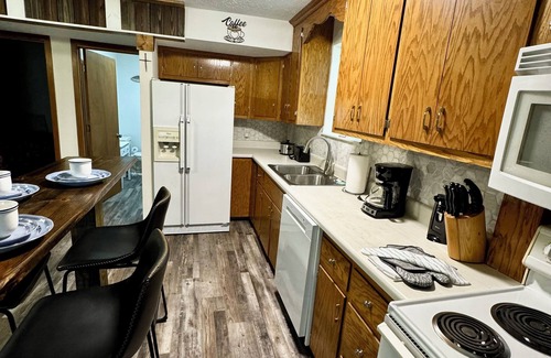 Sevierville Cottage | Beautiful and cozy 2bedroom 1bath in Sevierville with Hot Tub