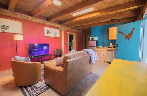 North Valley House | Beautiful and fun 3 bedroom house with a hot tub, arcade games and lots of room.