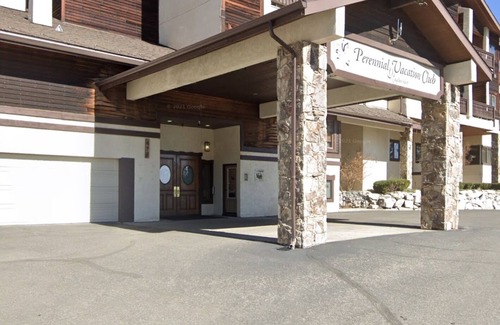Tahoe Village Condo | Beautiful and Majestic South Lake Tahoe. Near Heavenly Valley Ski Resort!