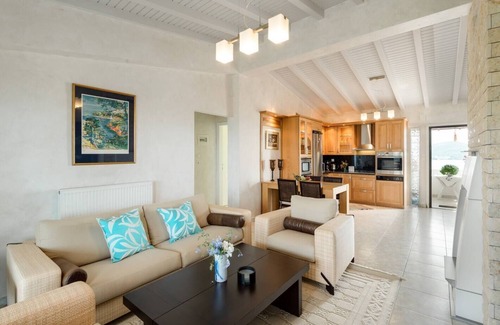 Neos Marmaras Apartment | Beautiful and Modern Apartment in Neos Marmaras
