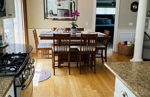 Osterville House | BEAUTIFUL and PRIVATE OSTERVILLE HOME, LARGE GAME ROOM, AC,PARKING