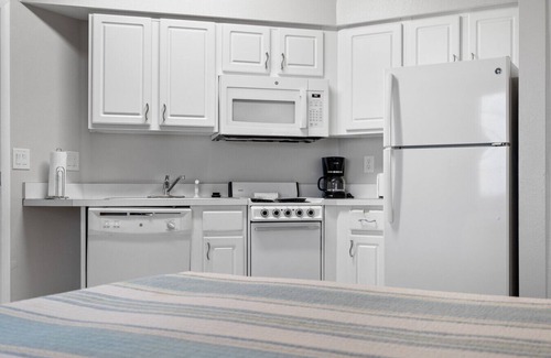 Daytona Beach Condo | Beautiful and Spacious 3 BR Direct Oceanfront Condo with Private Balcony at The Wyndham Ocean Walk Resort