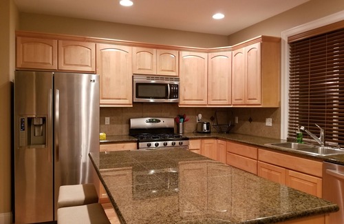 Renton House | Beautiful and Spacious!Your Home Away from Home. With AC