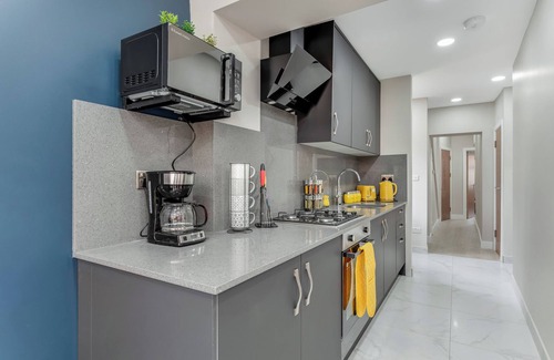Bounds Green Apartment | Beautiful and Stylish Family Home with Garden