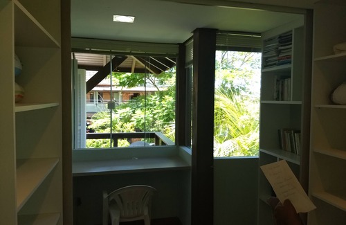 Rio Tavares House | Beautiful and wooded house near the beach