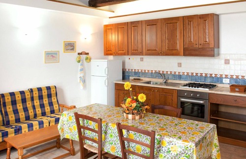 San Lorenzo Nuovo Apartment | Beautiful apartment for 4 people with pool, WIFI, A/C, TV, patio and parking