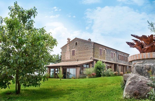 San Lorenzo Nuovo Apartment | Beautiful apartment for 4 people with pool, WIFI, A/C, TV, patio and parking