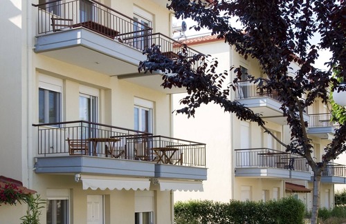 Kalyves Polygyrou Apartment | Beautiful apartment next to the sea