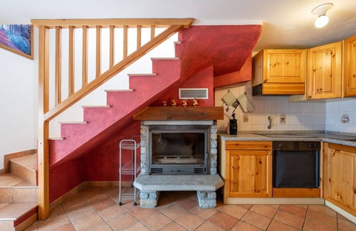 Sarre Apartment | Beautiful apartment for 6 guests with TV, balcony and parking, close to Aosta