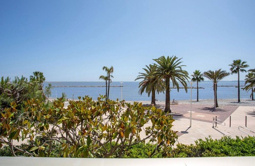 Nice Apartment | Beautiful apartment for 4 guests with WIFI, TV, terrace and pets allowed