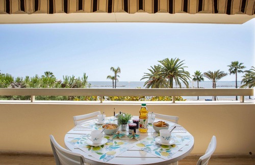 Nice Apartment | Beautiful apartment for 4 guests with WIFI, TV, terrace and pets allowed