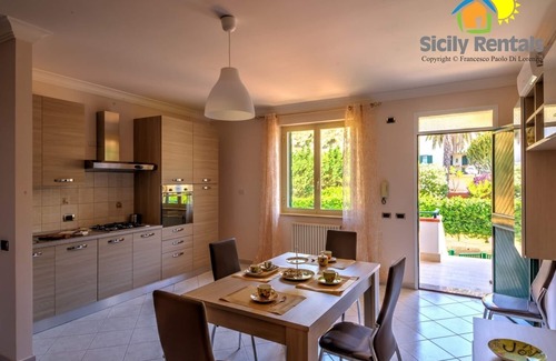 Porto Empedocle Apartment | Beautiful apartment with sea view, just 5 minutes from Scala dei Turchi
