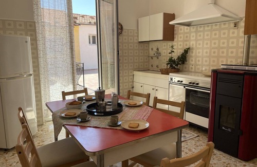 Prela Apartment | Beautiful apartment for 6 people with WIFI, TV, terrace and pets allowed