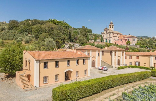 Santo Stefano del Ponte Villa | Beautiful apartment in villa for 6 people with WIFI, TV, panoramic view and parking