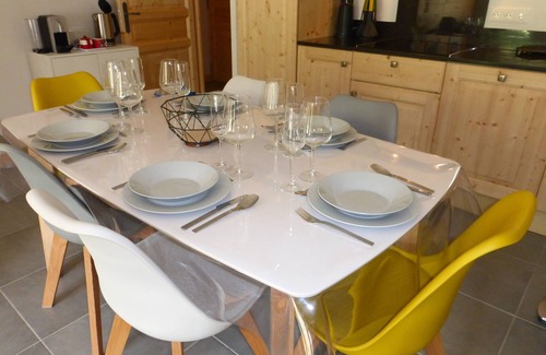 Les Deux Alpes House | beautiful apartment recent residence 2 bedrooms-2 bathrooms. 150m from the slopes