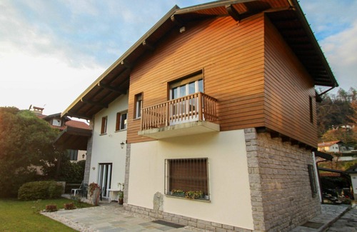 Castello Apartment | Beautiful apartment for 6 guests with WIFI, TV, balcony and pets allowed