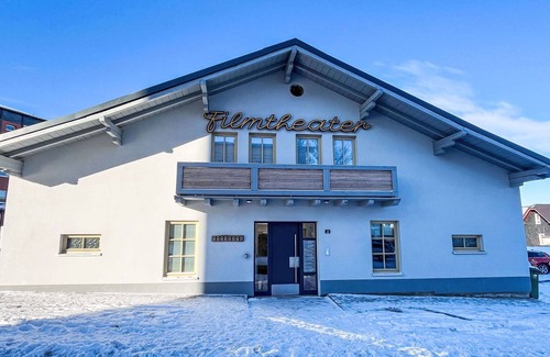 Oberhof Apartment | Beautiful apartment for 4 guests with WIFI, TV, pets allowed and parking