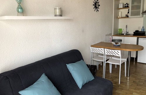 Saint-Cyprien Plage Apartment | "Beautiful apartment close to the sea with unobstructed view