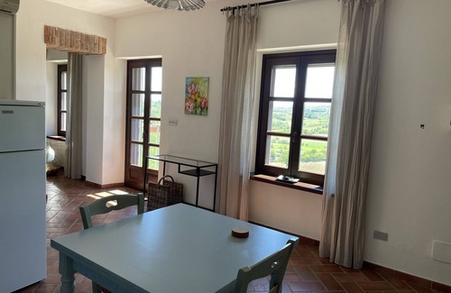 Isola d'Asti Apartment | Beautiful apartment for 4 people with WIFI, TV, terrace, panoramic view and parking, close to Asti