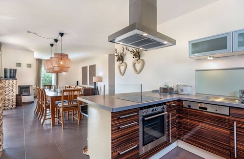 Sankt Urban Apartment | Beautiful apartment for 6 guests with WIFI, TV, terrace and pets allowed