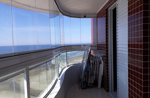 Maracana Apartment | BEAUTIFUL APARTMENT. FACING THE SEA-SMART TV - WIFI 600MB AND OF CLARO BOX TV+