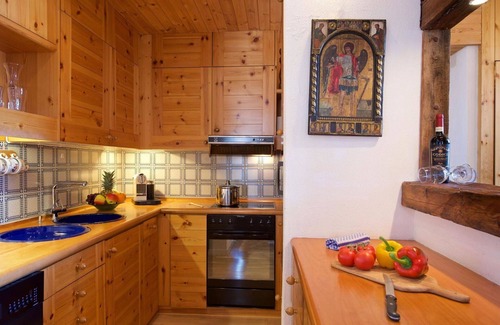 Lenzerheide Apartment | Beautiful apartment for 4 people with TV and balcony