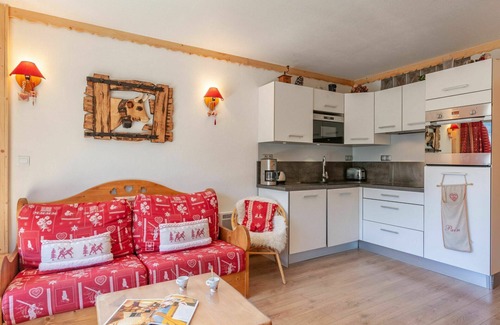 Tignes Apartment | Beautiful apartment for 6 people with WIFI, TV and balcony