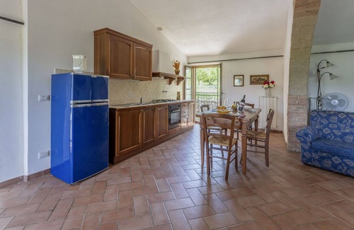 Radicondoli Villa | Beautiful apartment in villa for 4 people with pool, WIFI and panoramic view