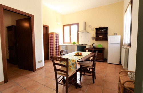 Montorsaio House | Beautiful apartment in villa for 2 guests with pool, WIFI, TV and patio