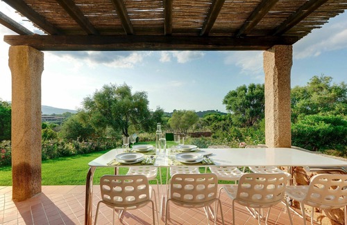 Puntaldia House | Beautiful apartment in villa for 6 people with A/C, pool, TV and terrace