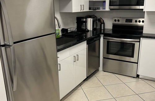 Coral Way Condo | Beautiful Apartment in Coral Gables, renew, Great Location,