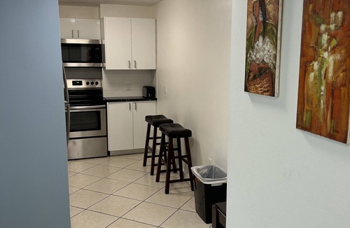 Coral Way Condo | Beautiful Apartment in Coral Gables, renew, Great Location,