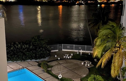 Miramar Apartment | Beautiful apartment at the heart of Condado Beach San Juan with WiFi, AC