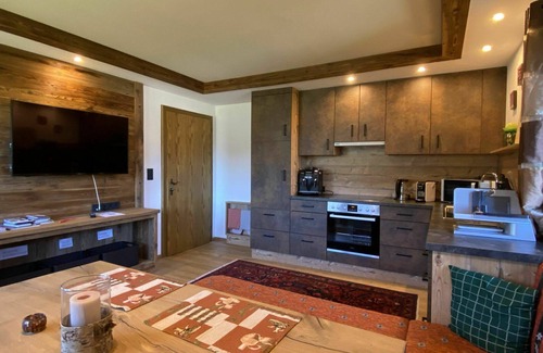 Schlitters Apartment | Beautiful apartment for 5 guests with WIFI, TV and balcony