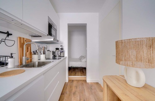 Grand Parc-Paul Doumer Apartment | Beautiful apartment Bordeaux with terrace