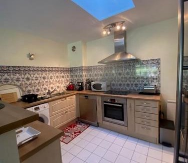Le Mourillon Apartment | Beautiful apartment close to the beach