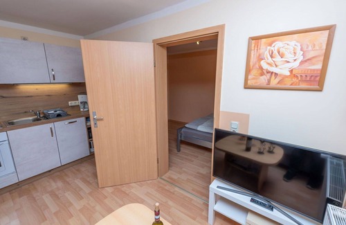 Stangerode Apartment | Beautiful apartment for 2 people with WIFI, TV and patio