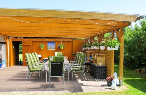 Otterndorf Apartment | Beautiful apartment for 4 guests with WIFI, TV, terrace, pets allowed and parking