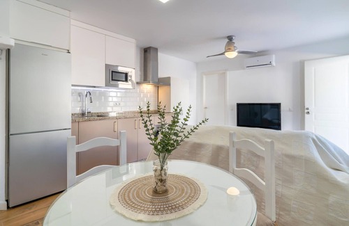 Fuengirola City Centre Apartment | Beautiful apartment in Fuengirola with WiFi