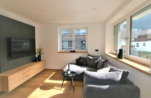 Kramsach Apartment | Beautiful apartment for 6 people with TV, terrace and parking