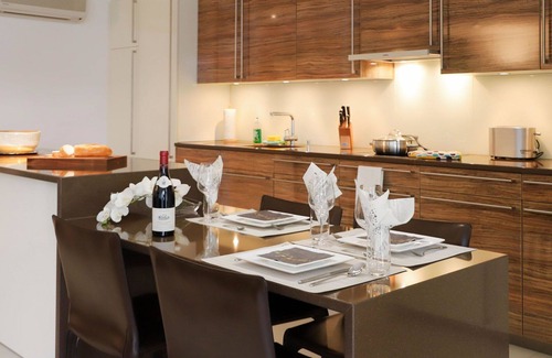 Montreux Apartment | Beautiful apartment for 3 people with pool, WIFI, A/C, TV, terrace and panoramic view