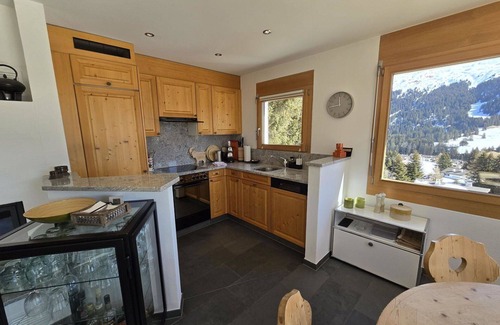 Valbella Apartment | Beautiful apartment for 4 people with WIFI, TV and balcony
