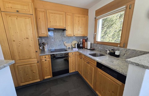 Valbella Apartment | Beautiful apartment for 4 people with WIFI, TV and balcony