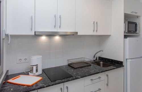 Pedrinya Apartment | Beautiful apartment for 2 guests with TV, balcony and panoramic view