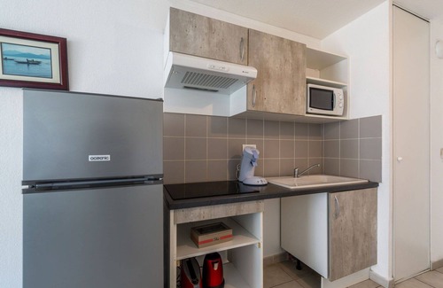 Narbonne Apartment | Beautiful apartment for 4 guests with TV, balcony and parking