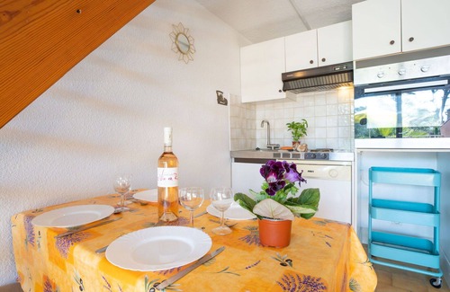 La Croix-Valmer Apartment | Beautiful apartment for 4 guests with WIFI, pool, A/C, TV, terrace and pets allowed
