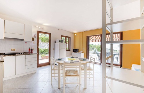 Morcone Apartment | Beautiful apartment for 4 guests with WIFI, TV and patio
