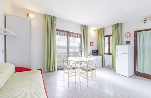 Morcone Apartment | Beautiful apartment for 4 guests with WIFI, TV and patio