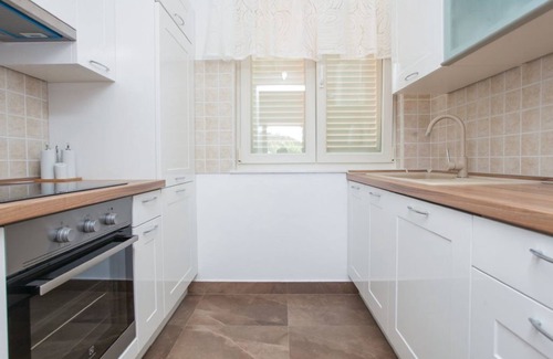 Blato Apartment | Beautiful apartment first line by the sea