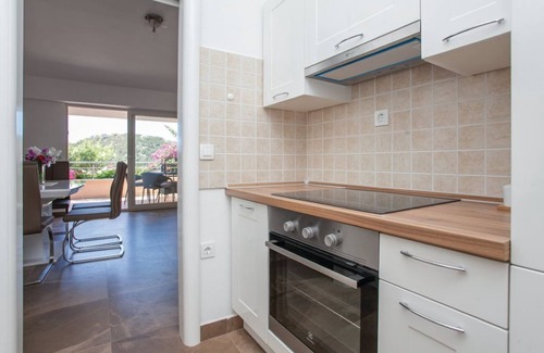 Blato Apartment | Beautiful apartment first line by the sea